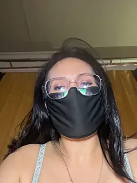 melyiaaa online show from 06-16-26, 01:03