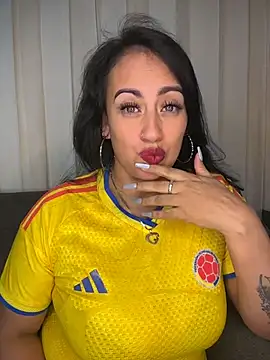 ruby manrique  online show from 06-18-26, 02:12