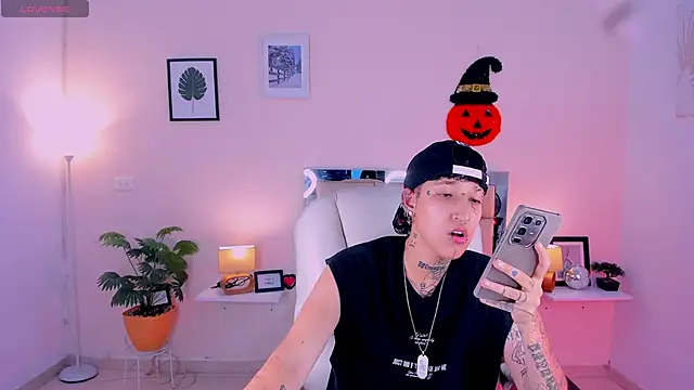 Luci Rose online show from 10-07-25, 02:20