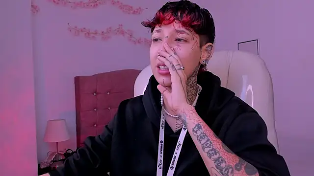 Luci Rose online show from 05-04-26, 05:53