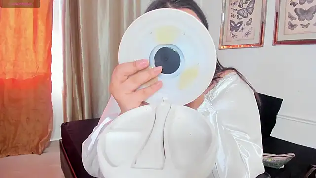 Tessa Sinclaire online show from 09-27-25, 08:03