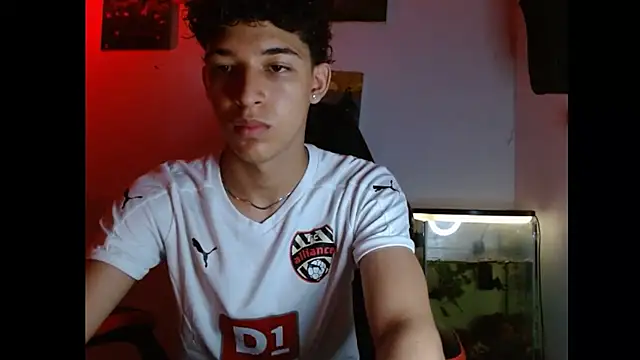 Xtremeplay 18 online show from 10-19-25, 01:06