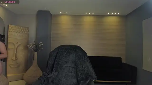 MilaColeman online show from 10-15-25, 02:11