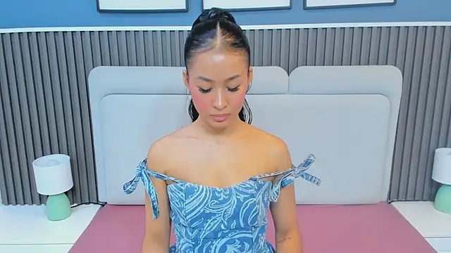 lily  star online show from 02-28-26, 03:40