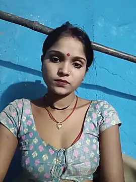 Snapshot of Harini_Gautam chatting on 06-15-26, 03:58 Harini Gautam online show from 06-15-26, 03:58