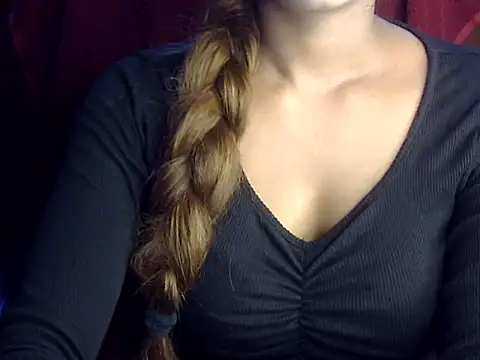 heartless Queen online show from 11-25-25, 05:18