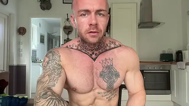 Snapshot of irishdaddyxxl chatting on 09-11-25, 10:59 irishdaddyxxl online show from 09-11-25, 10:59