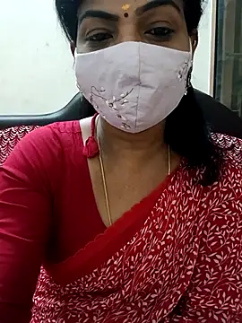 Snapshot of Rithya27 chatting on 04-10-26, 06:12 Rithya27 online show from 04-10-26, 06:12