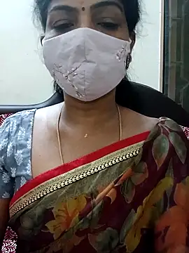 Snapshot of Rithya27 chatting on 04-12-26, 06:13 Rithya27 online show from 04-12-26, 06:13