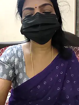Snapshot of Rithya27 chatting on 04-29-26, 06:58 Rithya27 online show from 04-29-26, 06:58