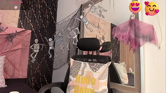 maia bianchi online show from 10-28-25, 02:20