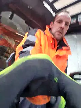 Snapshot of Mcnlrdam chatting on 02-13-26, 08:10 Mcnlrdam online show from 02-13-26, 08:10