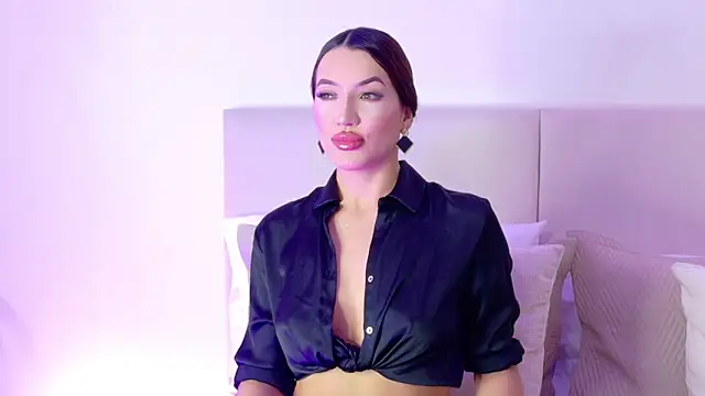 Snapshot of Bella-taylorr chatting on 09-09-25, 09:47 Bella-taylorr online show from 09-09-25, 09:47