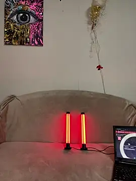 April Purr online show from 03-23-26, 08:18