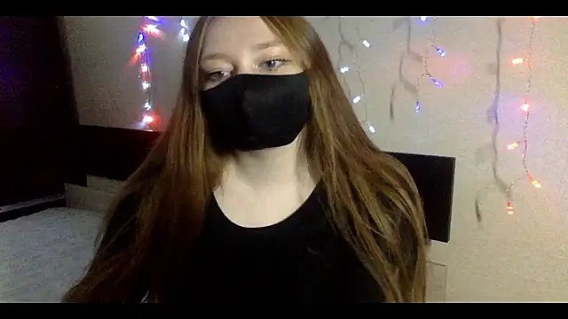Snapshot of vikipink chatting on 09-17-25, 01:24 vikipink online show from 09-17-25, 01:24