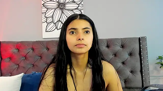 Snapshot of sophiielust chatting on 09-12-25, 02:17 sophiielust online show from 09-12-25, 02:17