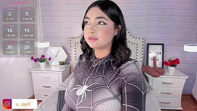 Snapshot of SASHASTRADA chatting on 10-24-25, 10:17 SASHASTRADA online show from 10-24-25, 10:17