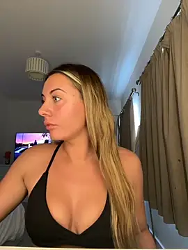 Scarlettroseeee online show from 10-11-25, 03:32
