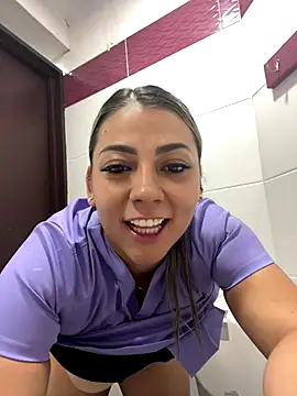 CandelaMartineez online show from 10-08-25, 04:04