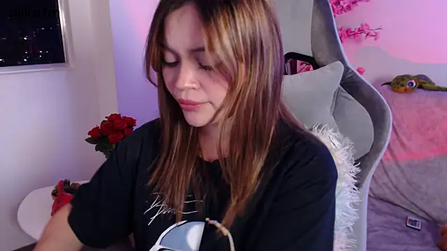 aliiceFM online show from 09-30-25, 03:11