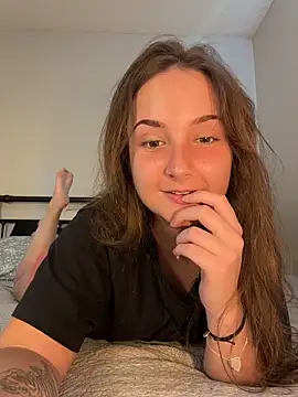 MadilynX777 online show from 10-16-25, 09:05