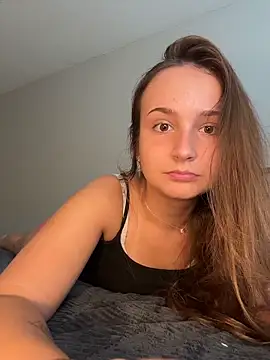 MadilynX777 online show from 11-05-25, 09:48