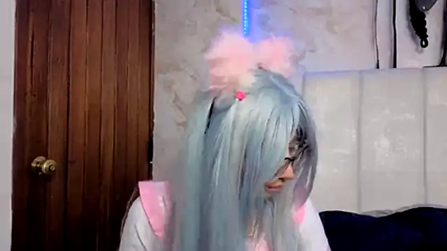 VioletxBloom online show from 11-30-25, 10:14