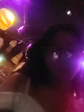 VioletxBloom online show from 12-17-25, 07:03