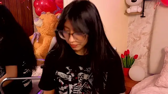 VioletxBloom online show from 02-11-26, 07:41