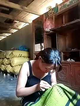 Snapshot of sulove_xx chatting on 10-28-25, 06:50 sulove xx online show from 10-28-25, 06:50