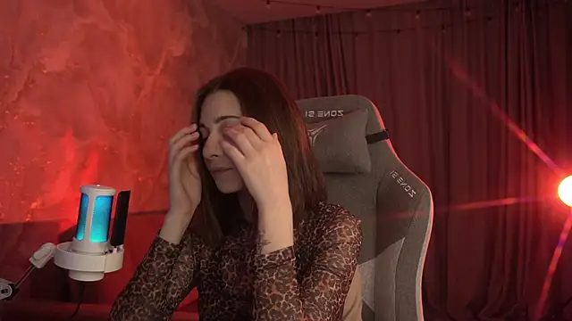 LumeNova online show from 03-06-26, 02:19