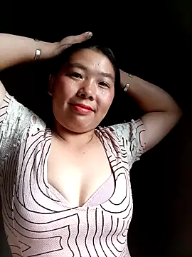 quynhkoolbae online show from 09-22-25, 01:40