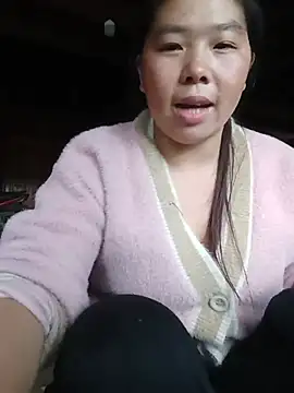 quynhkoolbae online show from 06-18-26, 01:28