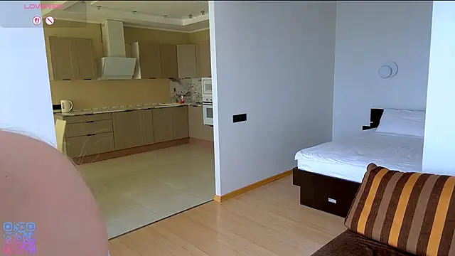 DestinyTurner online show from 03-09-26, 09:13