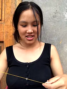 May nhi online show from 09-09-25, 08:14