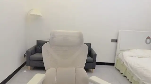 Maymay  online show from 11-10-25, 11:04