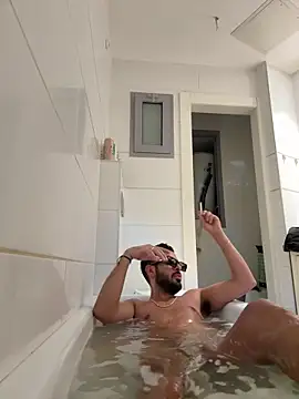 husbandandwifetobe online show from 10-01-25, 03:40