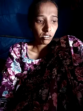 Snapshot of Pinki_thakur_1 chatting on 09-17-25, 06:42 Pinki thakur 1 online show from 09-17-25, 06:42