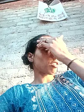 Snapshot of Pinki_thakur_1 chatting on 10-14-25, 10:27 Pinki thakur 1 online show from 10-14-25, 10:27