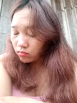 Snapshot of miumiu_00 chatting on 09-18-25, 01:51 miumiu 00 online show from 09-18-25, 01:51