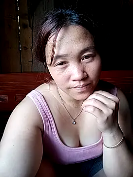 Snapshot of miumiu_00 chatting on 09-19-25, 03:08 miumiu 00 online show from 09-19-25, 03:08