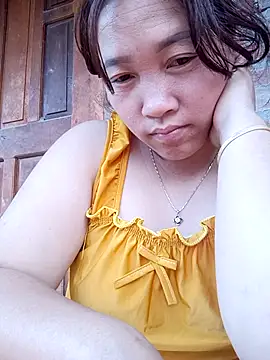 Snapshot of miumiu_00 chatting on 09-20-25, 01:28 miumiu 00 online show from 09-20-25, 01:28