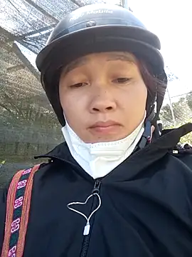 Snapshot of miumiu_00 chatting on 09-24-25, 01:09 miumiu 00 online show from 09-24-25, 01:09