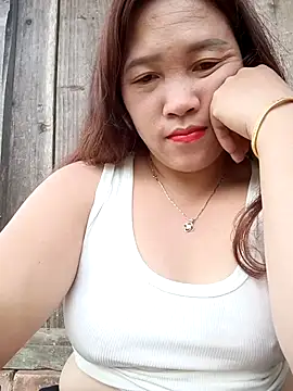 Snapshot of miumiu_00 chatting on 10-09-25, 03:26 miumiu 00 online show from 10-09-25, 03:26