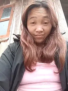 Snapshot of miumiu_00 chatting on 10-20-25, 02:12 miumiu 00 online show from 10-20-25, 02:12