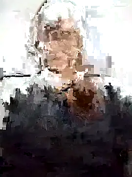 Snapshot of miumiu_00 chatting on 11-16-25, 12:44 miumiu 00 online show from 11-16-25, 12:44