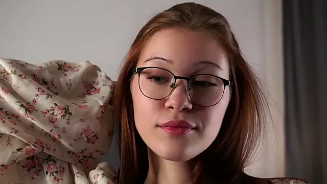 KarisaKusner online show from 10-23-25, 12:10