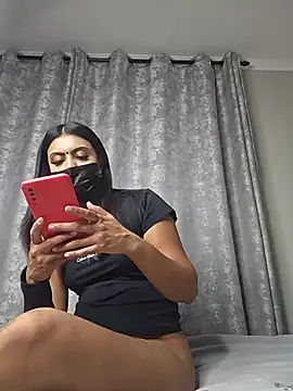 Snapshot of Indian_GlowingMiax chatting on 03-12-26, 03:40 Indian GlowingMiax online show from 03-12-26, 03:40