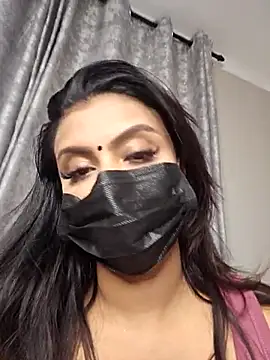 Snapshot of Indian_GlowingMiax chatting on 03-24-26, 06:13 Indian GlowingMiax online show from 03-24-26, 06:13