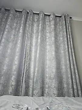 Snapshot of Indian_GlowingMiax chatting on 04-04-26, 05:06 Indian GlowingMiax online show from 04-04-26, 05:06